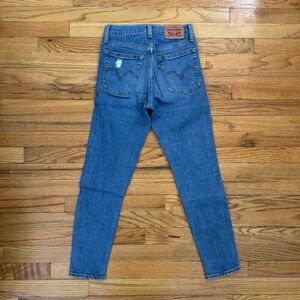 Levi’s Wedgie Skinny Jeans